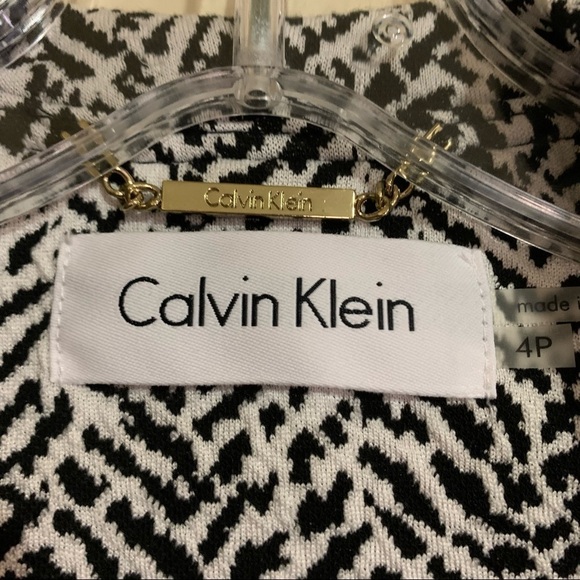 Calvin Klein Intarsia Knit Open Ruffled Open Front Cardigan. Black print size 4P - Picture 6 of 6